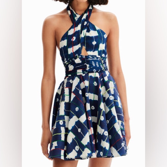 Deisgual Dress - Picture 1 of 2